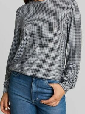 Women's Black & White Micro-Check Long Sleeve Tee